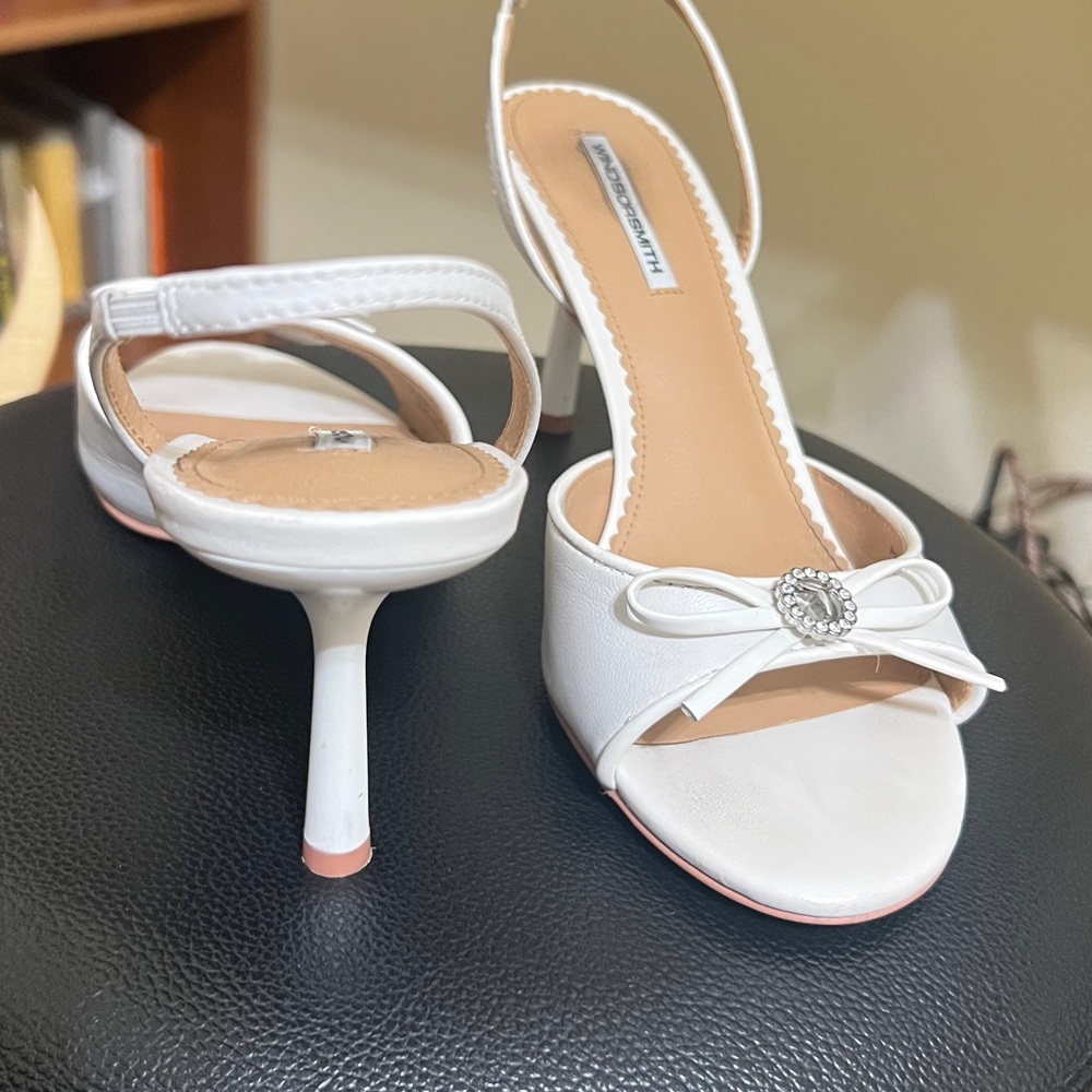 Windsor Smith White Heels with Bow Detail size 8.5